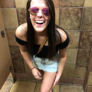 Meet your Posher, Nora